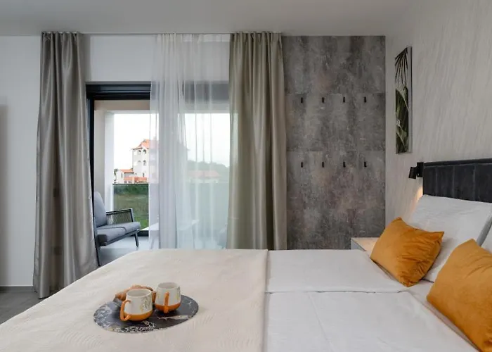 Antares By Guide 빌라 풀라