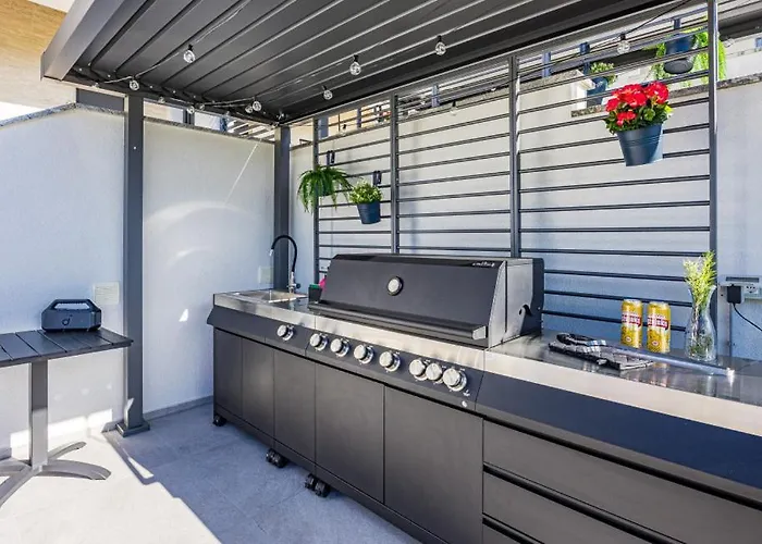 Antares By Guide 빌라 풀라