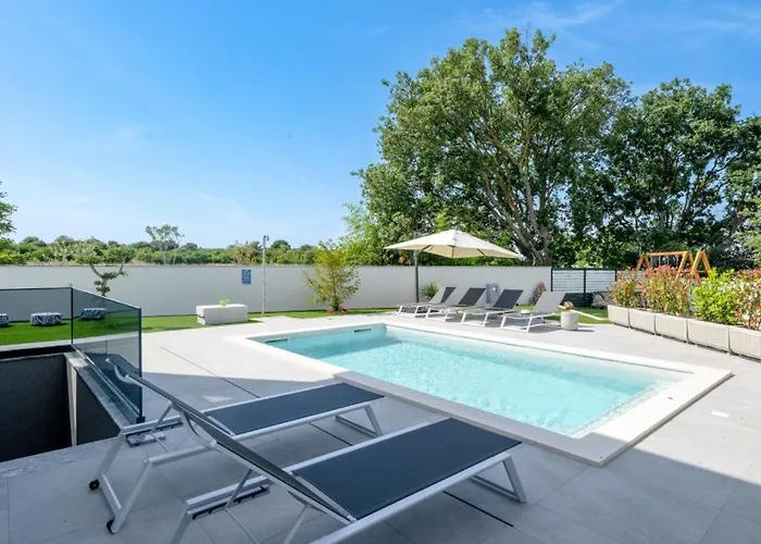 빌라 Antares By Guide 풀라