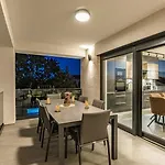 Villa Antares By Guide Pula