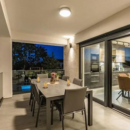 Villa Antares By Guide Pula