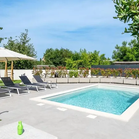 Villa Antares By Guide